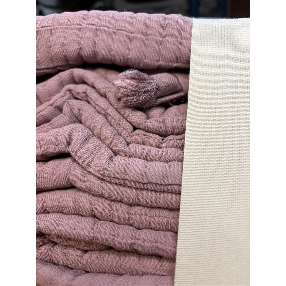 Threshold Double Cloth Quilt in Mauve - Jacquard Weave Midweight - King